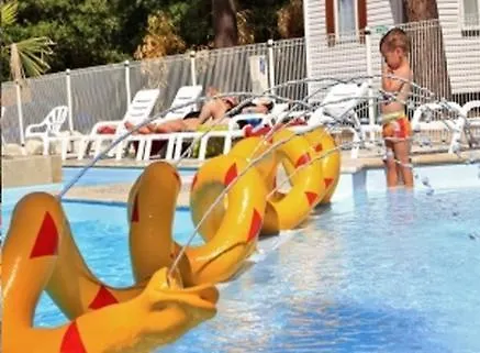 Click Vacances - L'ecureuil *